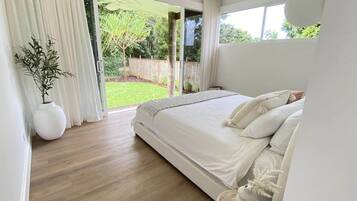 3 habitaciones, tabla de planchar con plancha, wifi y ropa de cama