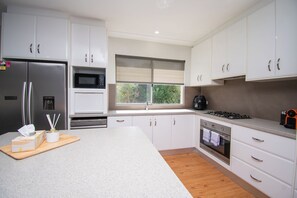 Microwave, oven, stovetop, dishwasher