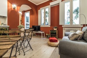 Apartment | Living area | TV - Corte Galluzzi alla Basilica S.Petronio (Bologna)