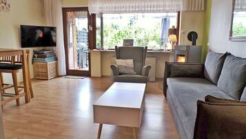 TV connectée, livres, chaßne hi-fi