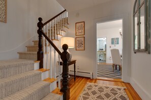 Interior - Pet Friendly- Half a Mile to Downtown Dock-Square! (Kennebunkport)