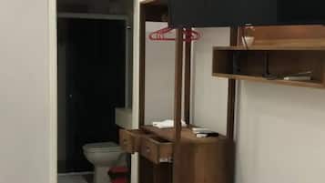 1 habitación, wifi y ropa de cama