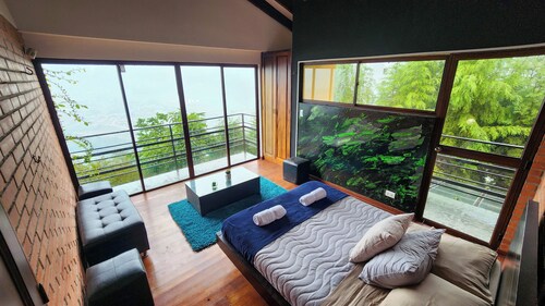 Espectacular Vista a las 3 Montañas Nevadas de la Cordillera Central Colombiana