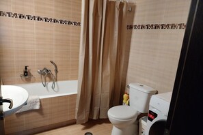Douche, serviettes fournies