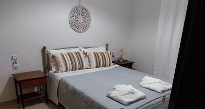 Apartment 'Menidi' with Sea View, Wi-Fi and Air Conditioning