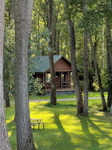 :)Getaway Forest Bathin & Fireside Chats | 4 CQB | Sleep8 #1