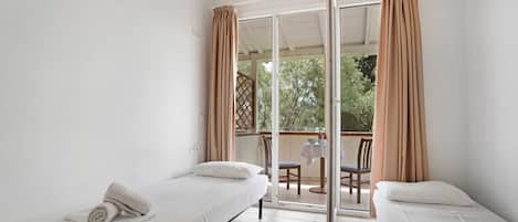 1 bedroom, free WiFi, bed sheets