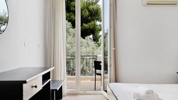 1 quarto, Wi-Fi de cortesia, roupa de cama