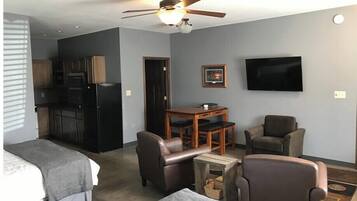 1 habitación, wifi y ropa de cama