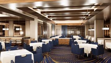 8 restaurants, breakfast, lunch, dinner served; American cuisine