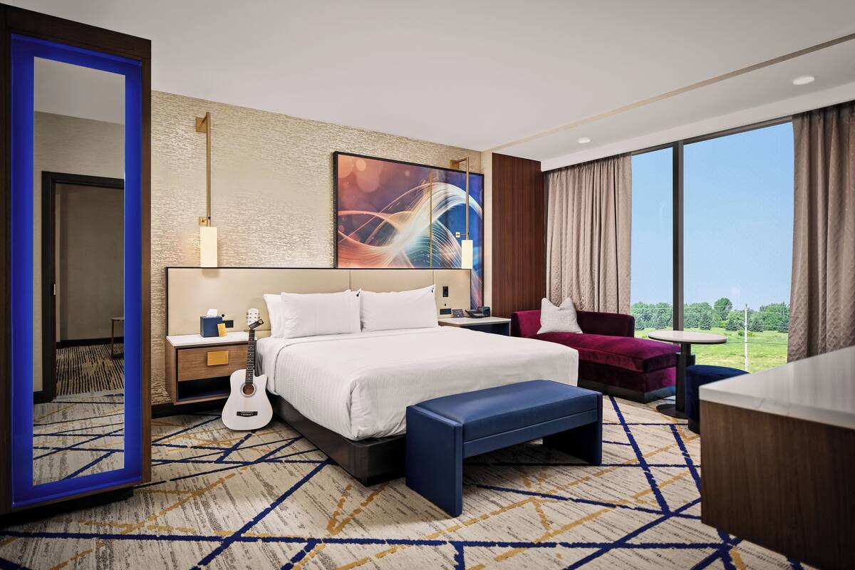 In-room safe, laptop workspace, blackout drapes, free WiFi