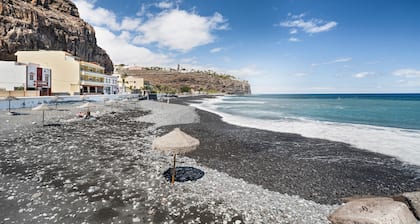 Apartment 'Bonita Apto Nieves' with Mountain View, Wi-Fi and Air Conditioning