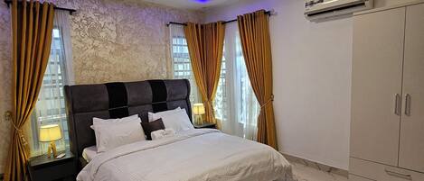 Premium bedding, Tempur-Pedic beds, individually decorated