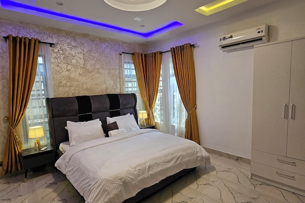 Premium bedding, Tempur-Pedic beds, individually decorated