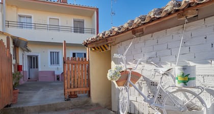 Country House 'Casa Visi' with Shared Terrace, Private Garden and Wi-Fi