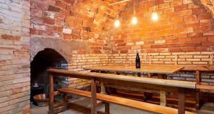 Country House 'Casa Visi' with Shared Terrace, Private Garden and Wi-Fi