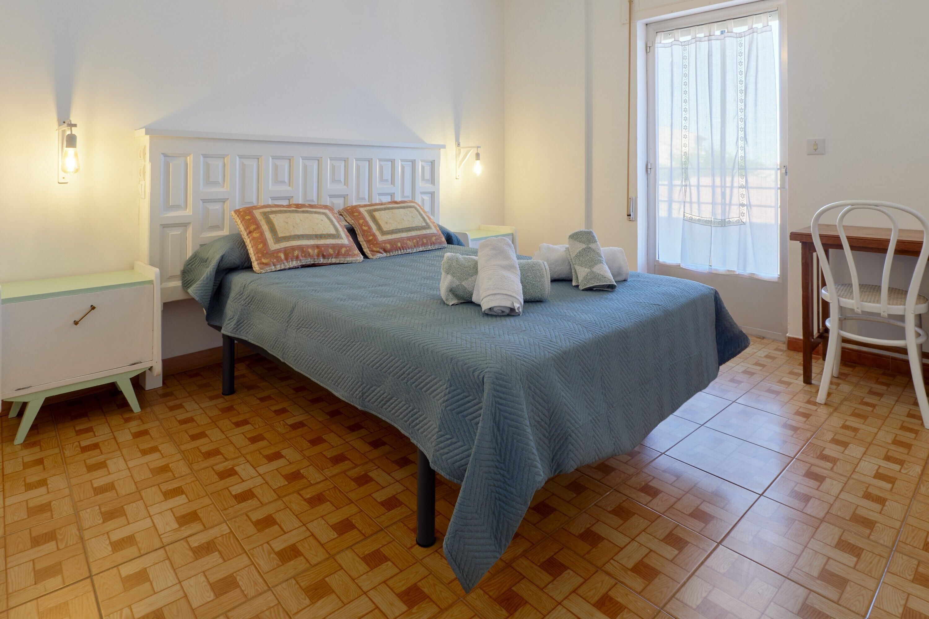 3 dormitorios, wifi gratis, ropa de cama