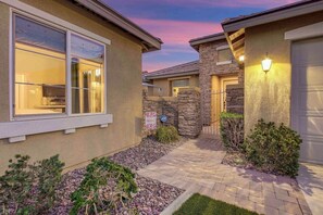 Exterior detail - Secluded Private Golf/Pool Home With Game Room (Indio)