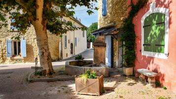 Enceinte de lâhĂ©bergement