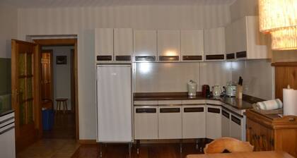 Apartment with three bedrooms and garden in Chiave