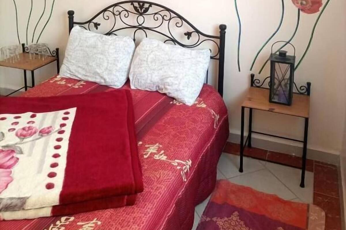 Room, City View