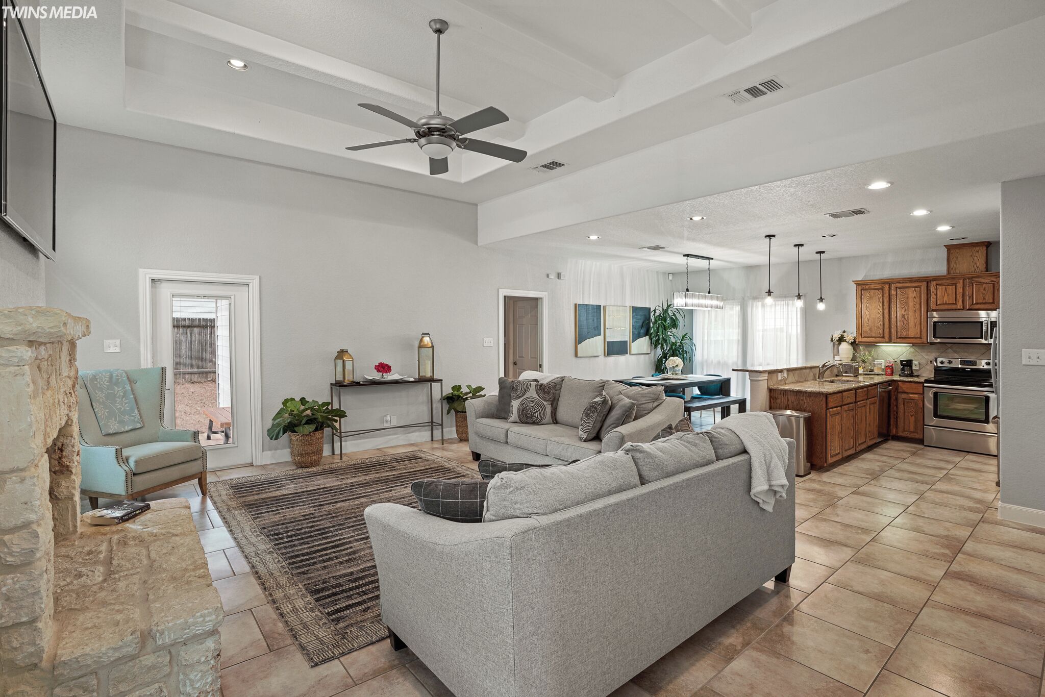 TV connectée, cheminée