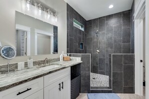 Hair dryer - Luxury Retreat near St Andrews (Panama City Beach)