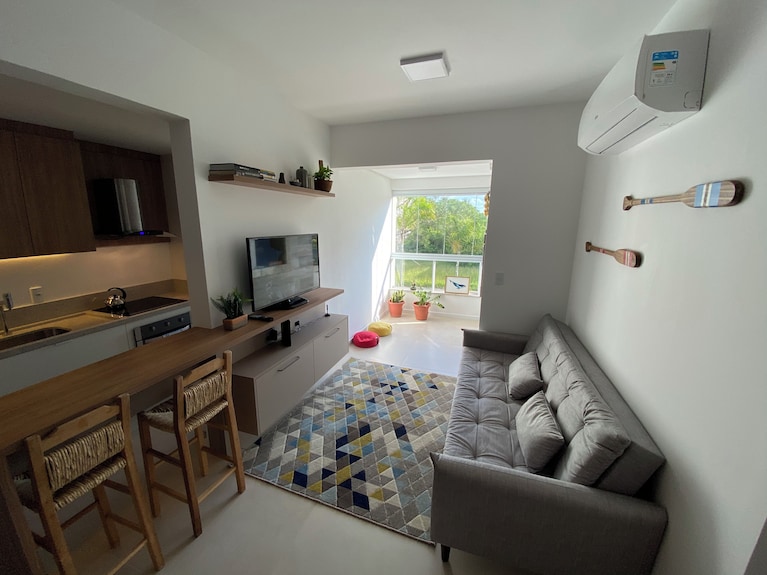Lindo Apto Em Condo Clube No Novo Campeche: Design, Conforto, Aceita Animais - Florianópolis