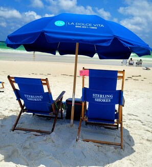 Beach nearby, sun-loungers - STERLING SHORES 1 BEDROOM GULFVIEW NEWLY UPDATED. BY OWNERS!!! (Destin)