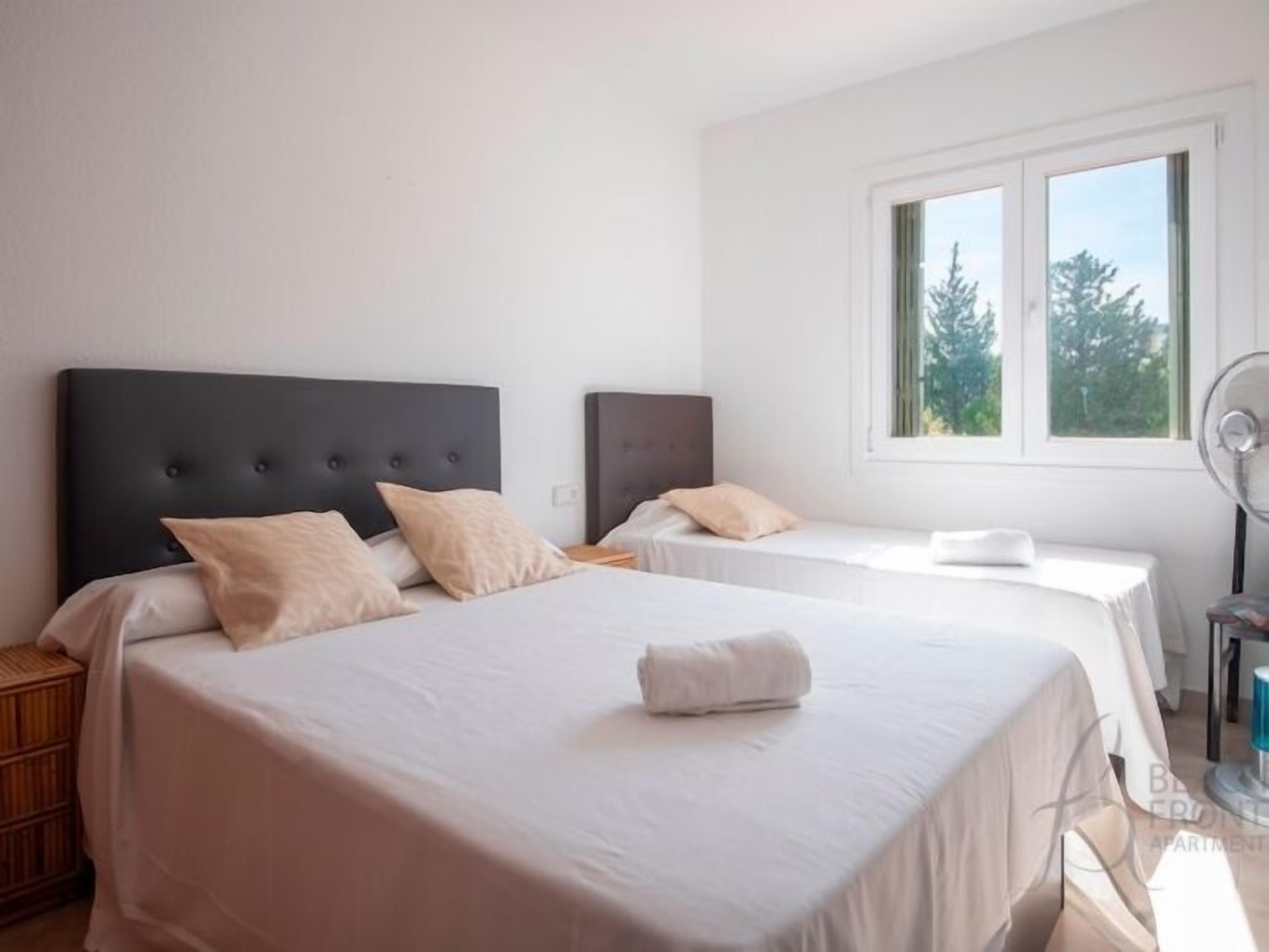 5 chambres, fer et planche à repasser, accès Internet, draps fournis