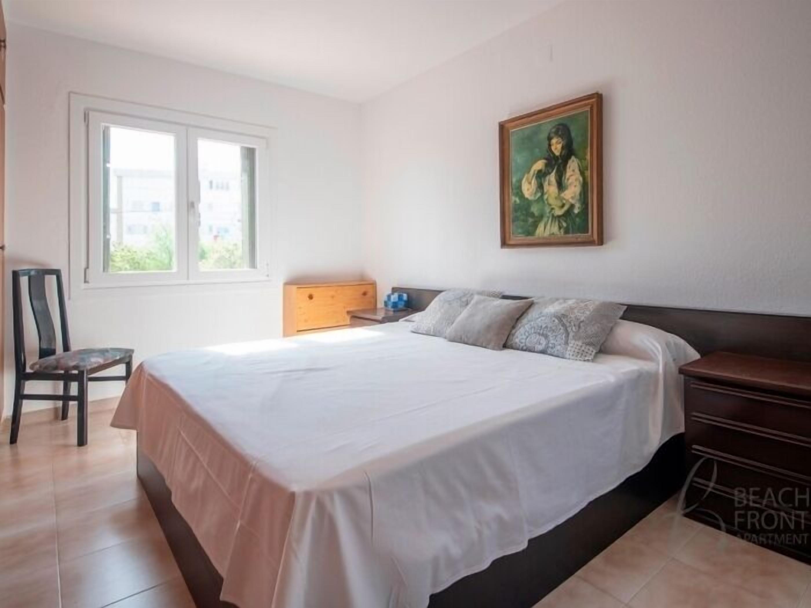 5 dormitorios, tabla de planchar con plancha, Internet y ropa de cama