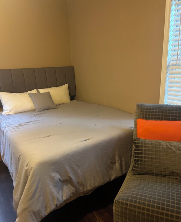 2 chambres, fer et planche à repasser, Wi-Fi, literie fournie