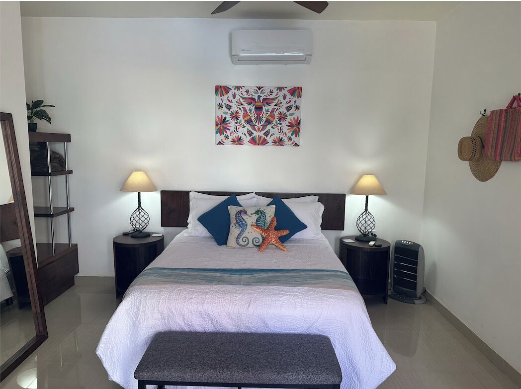 3 عدّة غرف نوم ومكواة/لوح كي وواي فاي وملاءات أسرّة