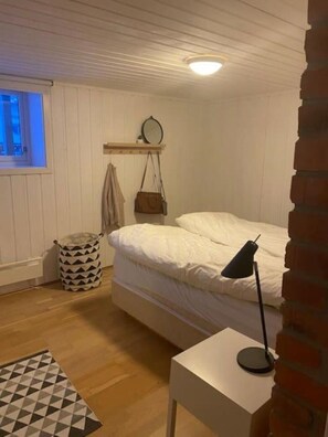 4 makuuhuonetta, Wi-Fi, vuodevaatteet