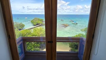 Chambre Junior, 2 chambres, vue mer | Literie de qualité supérieure, minibar, coffres-forts dans les chambres