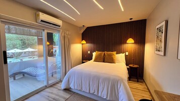 Ropa de cama de alta calidad y minibar 