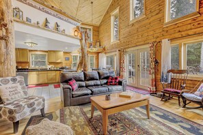 تلفزيون، مدفأة، ألعاب فيديو، مشغل دي في دي