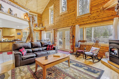How's Your Aspen?  Relax and Play in Arrowhead!  Cozy Cabin Centrally Located