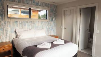 3 slaapkamers, een strijkplank/strijkijzer, wifi, beddengoed