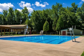 Outdoor pool, a heated pool