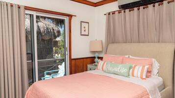 Villa estándar, balcón, vista a la playa | 2 habitaciones y ropa de cama de alta calidad