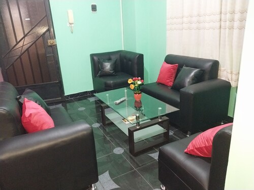 DEPARTAMENTO 204 - HOSPEDAJE EDUCOL