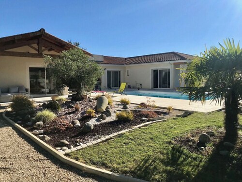 Villa 210 m2 swimming pool 