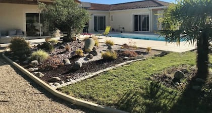 Villa 210 m2 swimming pool