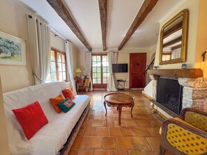 TV - LA LEZARDIERE Villa for 8 By Sunset (Le Tignet)