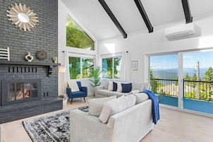 Deluxe House, Lake View | Living area | 40-inch flat-screen TV with digital channels, TV