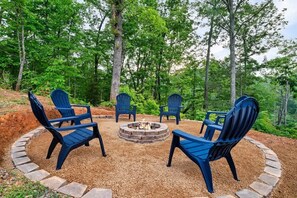 Property grounds - Laughing Fox (Sevierville)