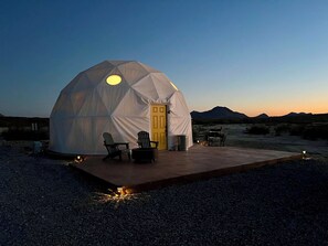 Exterior - Southern Boho inspired Geodesic Dome nestled up next to Big Bend National Park. (Terlingua)