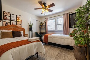 3 chambres, fer et planche à repasser, lit parapluie, Wi-Fi