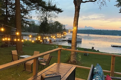 Waterfront Cottage ~ Fireplace ~ Kawartha